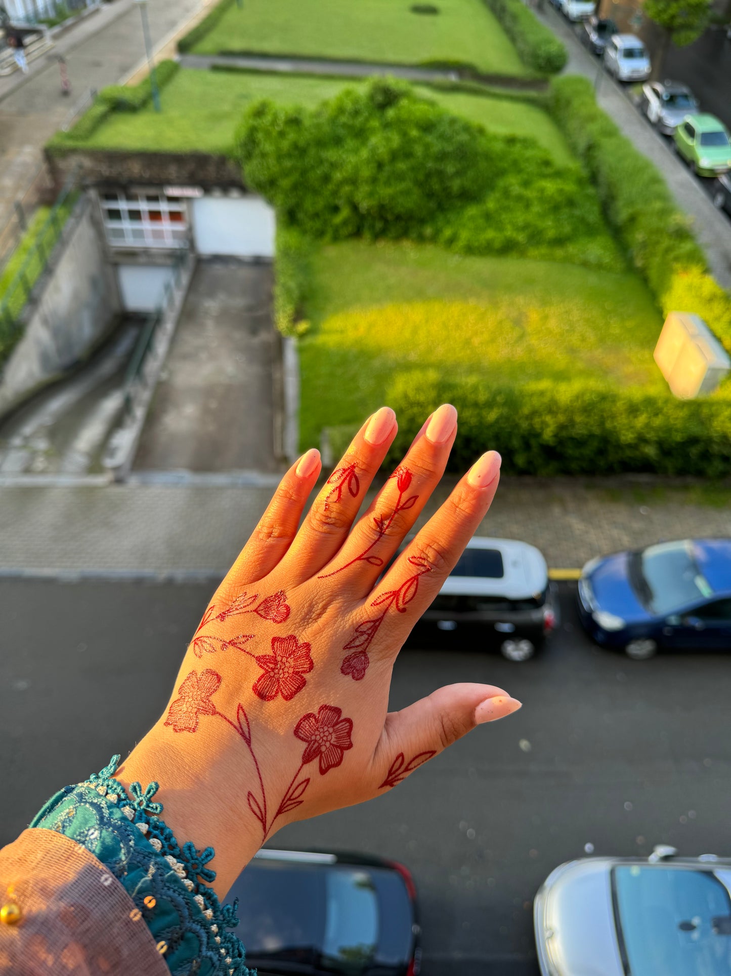 MALIKA - Tatouage temporaire henné en sticker